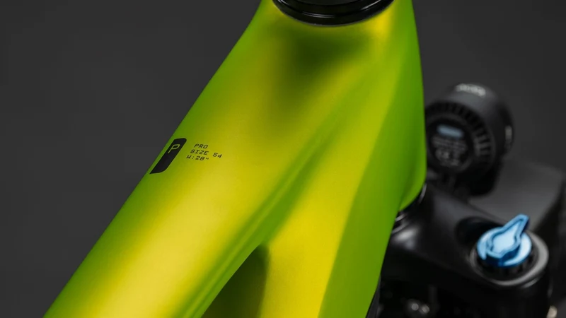 CUBE Kathmandu Hybrid Pro 800 lizard´n´black