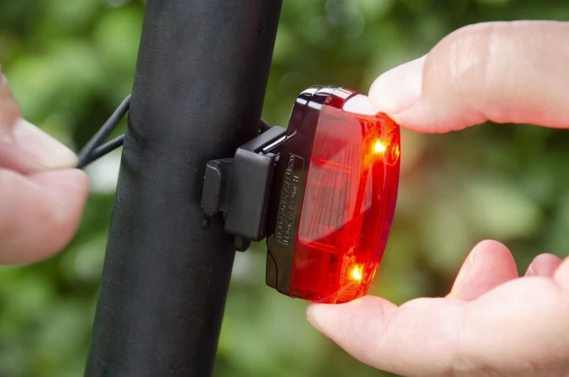 CatEye GVolt 60 + Rapid Micro G Fahrrad-Beleuchtungsset StVZO USB