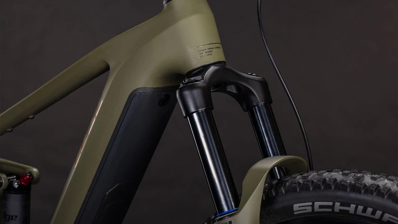 CUBE Stereo Hybrid ONE44 Pro 800 dustolive´n´gold