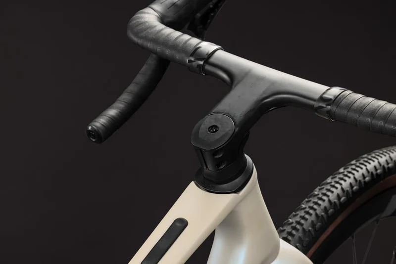 CUBE Nuroad C:62 SLX glintsand´n´black
