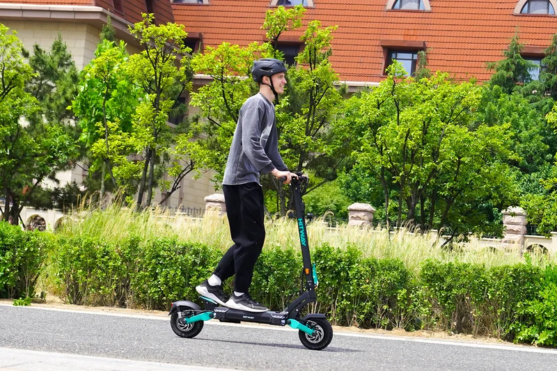 H11 1800W*2 E‑Scooter mit ABE (Straßenzulassung)