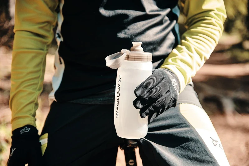 Fidlock TWIST bottle 590 + bike base Clear