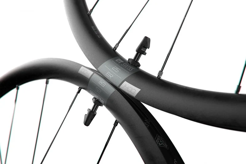 DT Swiss Laufrad ER 1400 DICUT 29" 622 x 30 mm schwarz - leichtes, tubelessfähiges Disc-Vorderrad