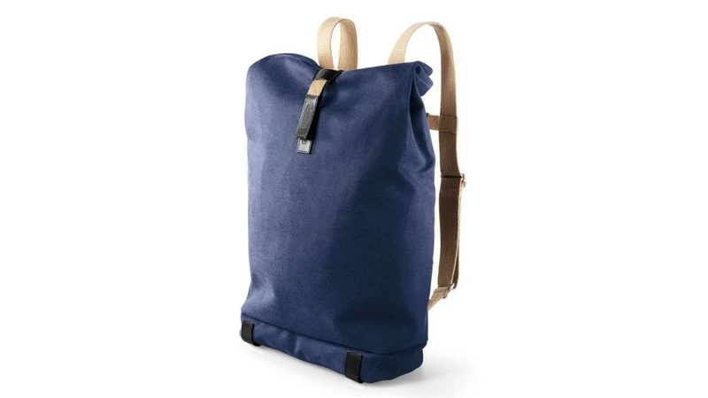 Brooks Pickwick Canvas
