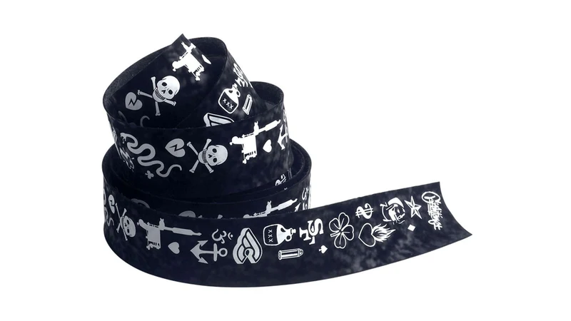 Mike Giant Velvet Ribbon
