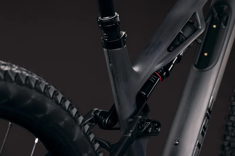 CUBE Stereo HPC RACE carbon´n´black