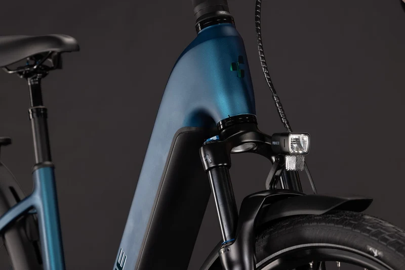 CUBE Touring Hybrid Pro 800 electricblue´n´prizm