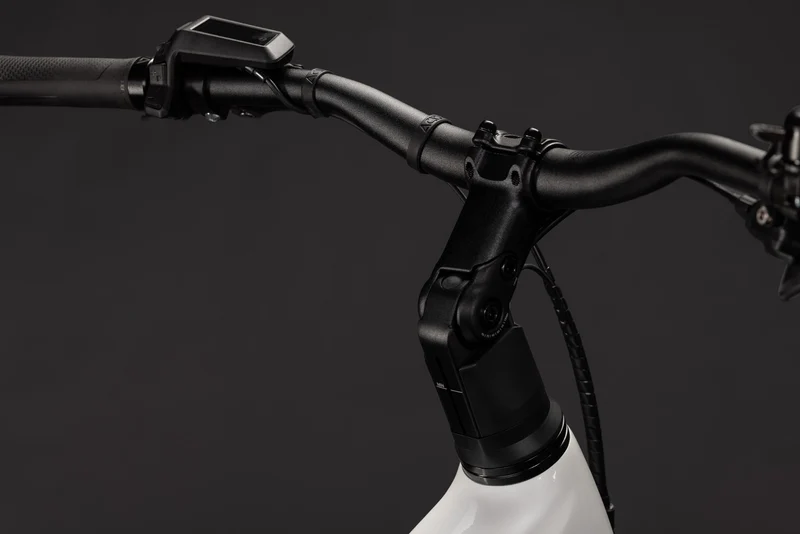 CUBE Nuride Hybrid Performance 720 metallicwhite´n´grey