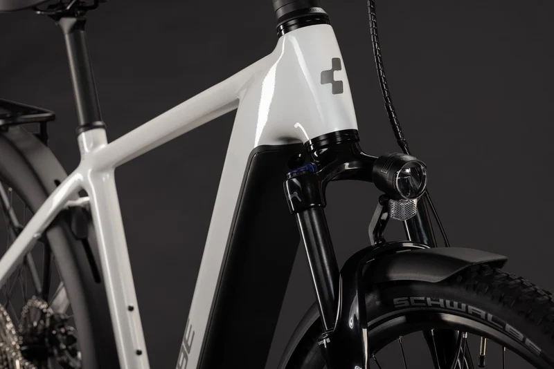 CUBE Nuride Hybrid Performance 720 metallicwhite´n´grey