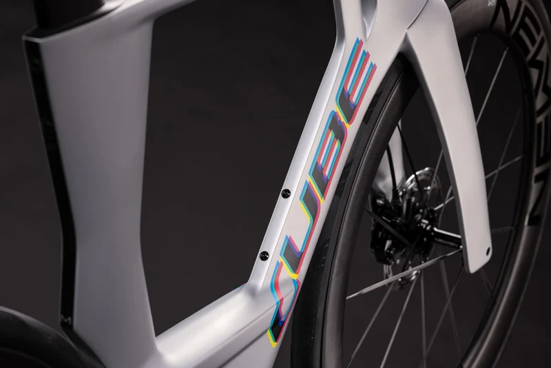 Cube Aerium C:68X SLX spaceship´n´cmyk 2027