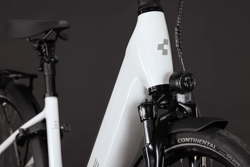 Cube Supreme RT Hybrid Comfort EX 600 metallicwhite´n´reflex EE 2027