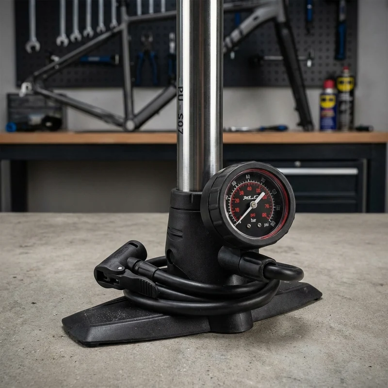 XLC Standpumpe Delta PU-S07 11 bar mit Dualkopf schwarz