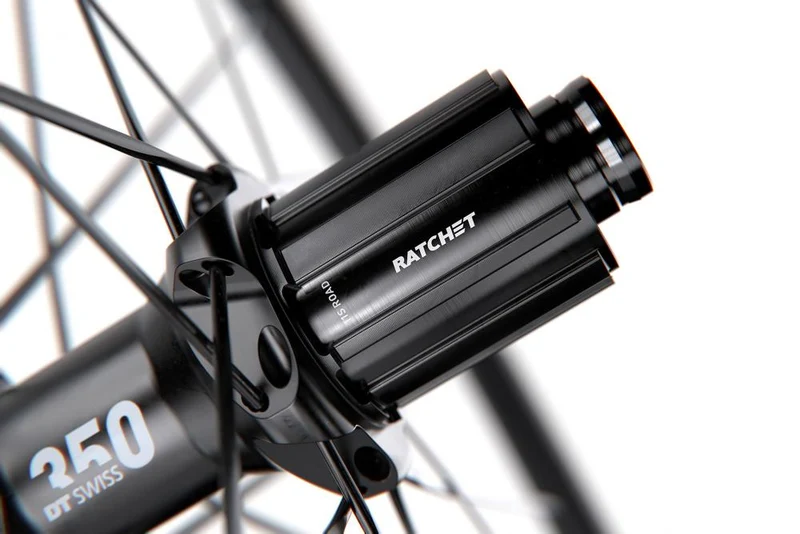 DT Swiss Laufrad PR 1600 SPLINE 29" 622 x 23 mm schwarz - leichtes Disc-Upgrade für Bergpässe