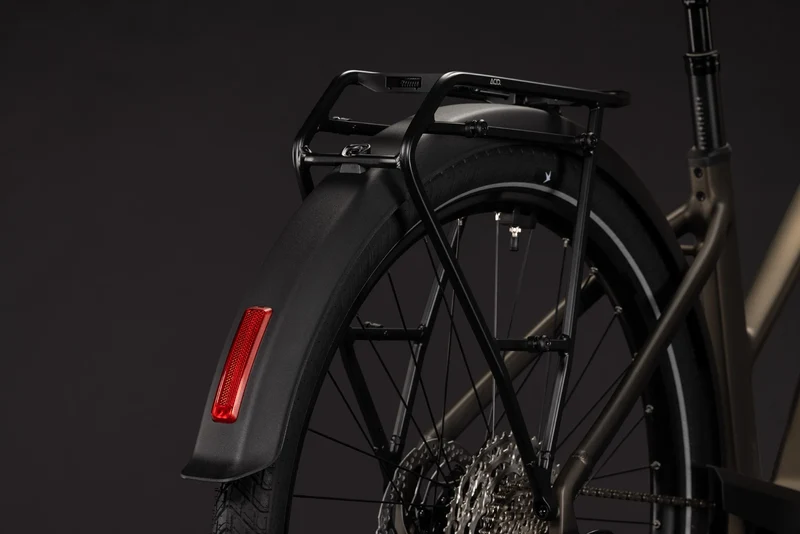 Cube Touring Hybrid Pro 800 metallicumbra´n´black Trapeze 2027