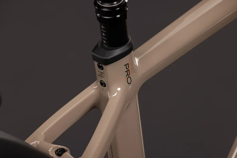 Cube Nuride Hybrid Pro 800 cappuccino´n´black 2027