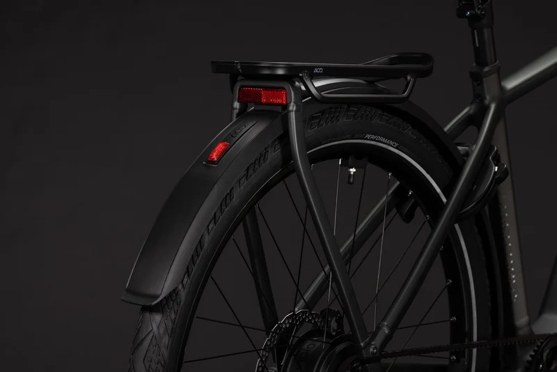 CUBE Kathmandu Hybrid Deluxe Pro 800 blackforest´n´chrome