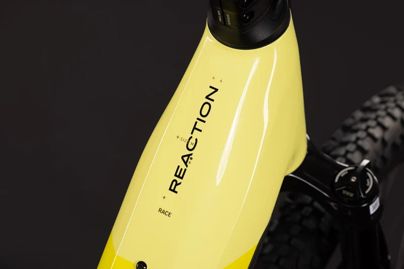 Cube Reaction Hybrid Race 800 bananasplit´n´black EE 2027