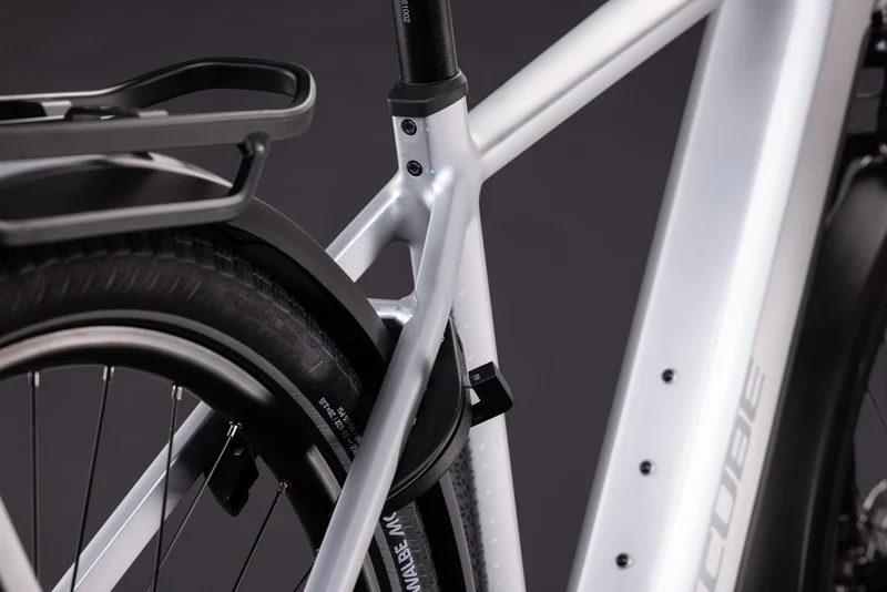 Cube Kathmandu Hybrid ONE 800 silverstar´n´reflex 2027