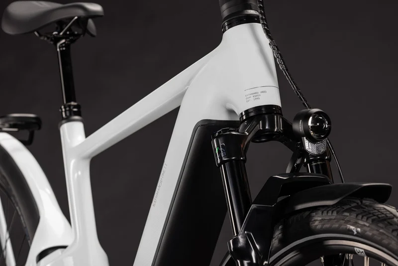 CUBE Kathmandu Hybrid ONE11 HPC SLX 800 metallicwhite´n´prizm