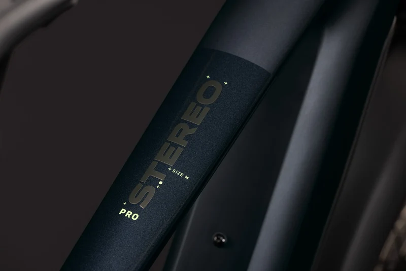 Cube Stereo Hybrid ONE44 Pro 800 FE coal´n´black 2027
