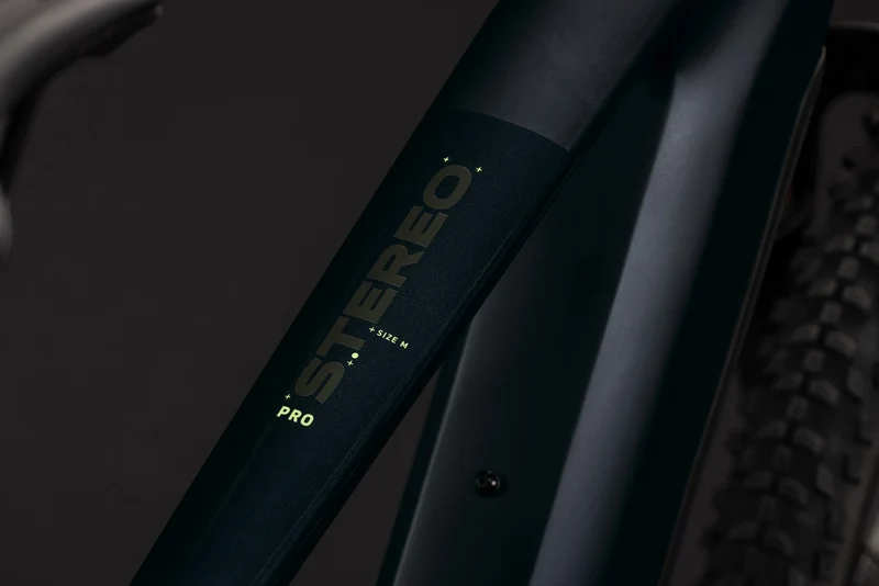 Cube Stereo Hybrid ONE44 Pro 800 coal´n´black 2027