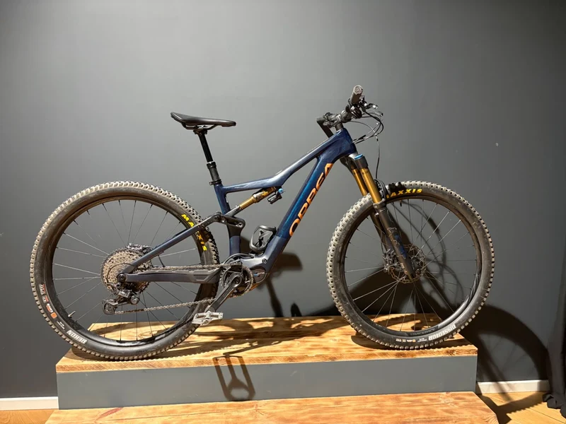Orbea Rise M10 Coal Blue - Red Gold | Gebrauchtrad | M
