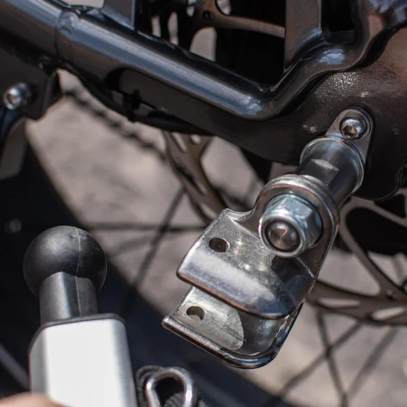 The Robert Axle Project Kupplungs-Adapter 3/8-26 26 Silber - sichere Anhängerkupplung