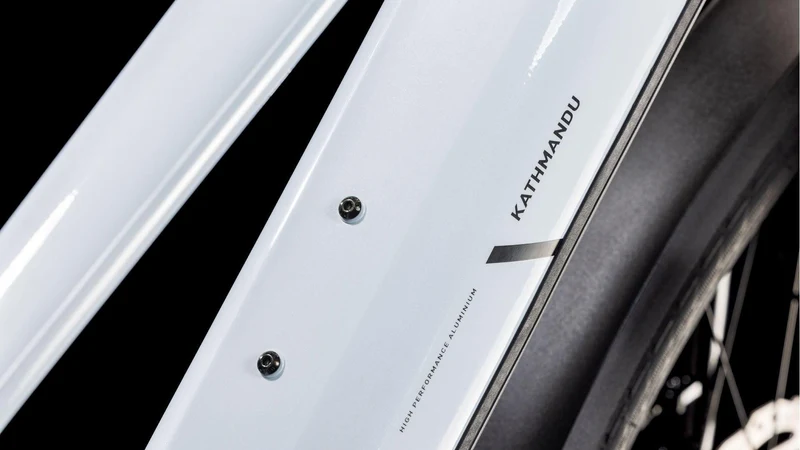 CUBE Kathmandu Hybrid ONE 800 polarwhite´n´black