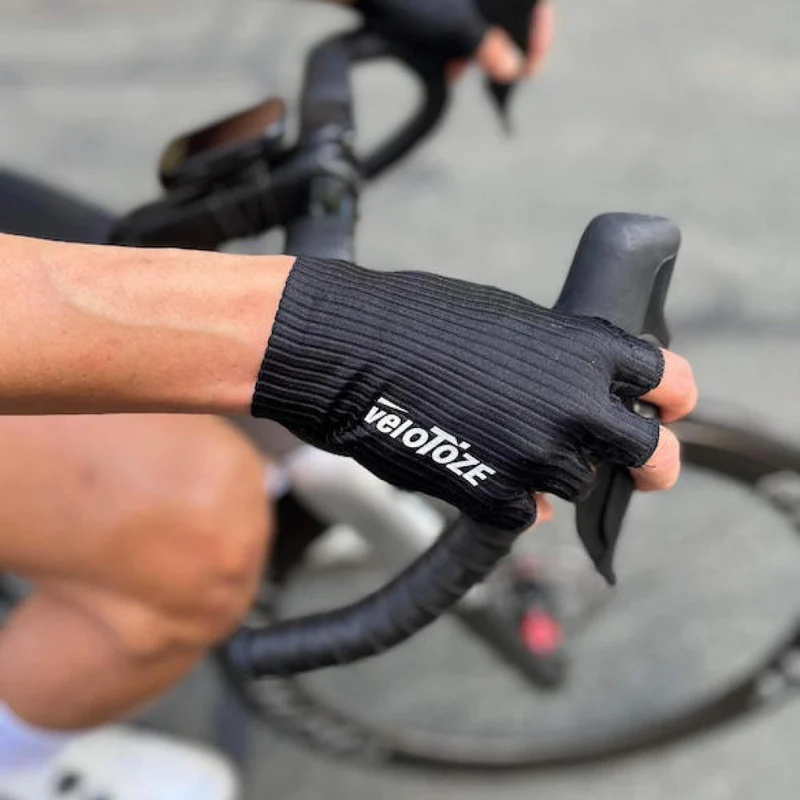 VeloToze Handschuhe Lightweight schwarz S Schwarz - superleichter, atmungsaktiver Radhandschuh