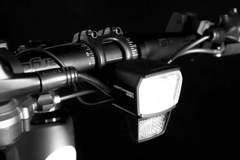 Trelock LS 890-HB Lighthammer 100 - 130 Lux E-Bike