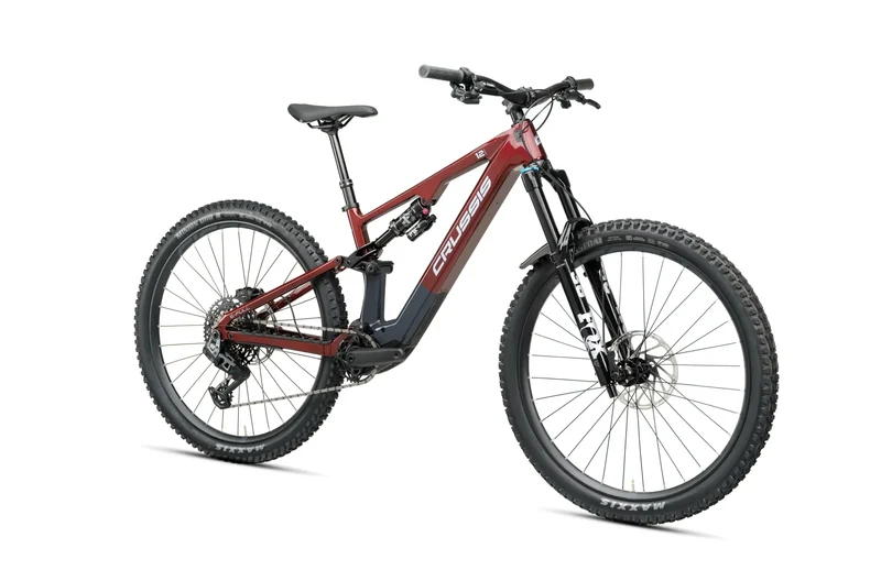 Crussis e-Full 12.11 800 red/black 2026