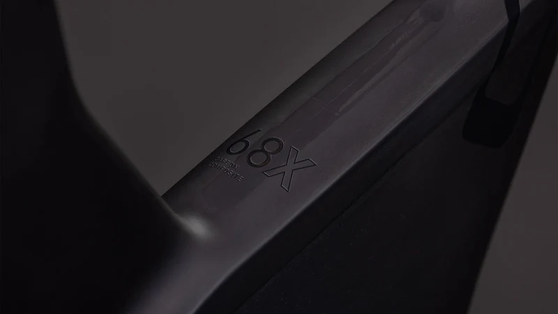 CUBE Aerium C:68X SLX carbon´n´black