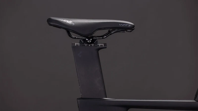 CUBE Aerium C:68X SLX carbon´n´black