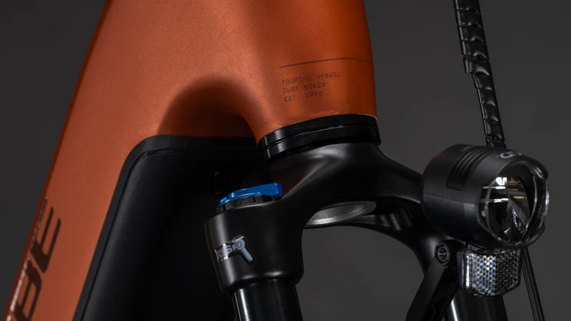 CUBE Touring Hybrid Comfort SLX 800 chilli´n´chrome