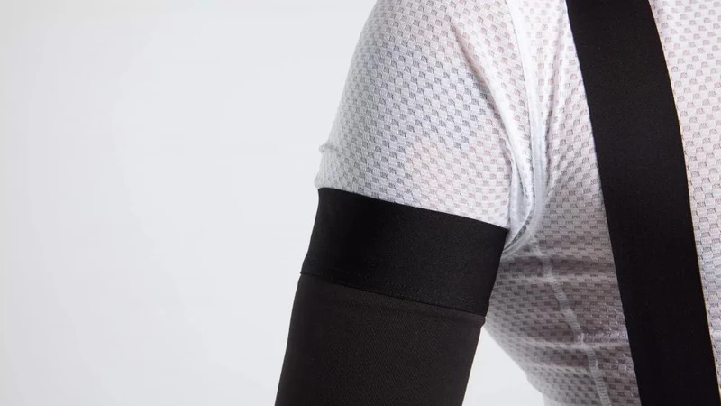 RACE RAIN ARM COVER BLK XL - Wasserdichte Armschoner für Radsport - Bekleidung