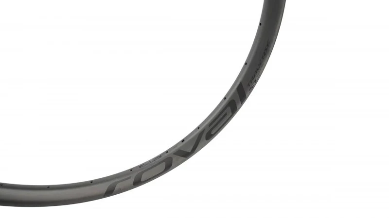 TRAVERSE Felge RIM MY19 TRAVERSE SL - 29 FRONT & REAR CARBON 28H DISC 30MM INTERNAL - SATIN CARBON W/ BLACK DCL - RIM MY19 TRAVERSE SL, 29, FRONT & REAR, CARBON, 28H, DISC, 30MM INTERNAL - SATIN CARBON W/ BLACK DCL