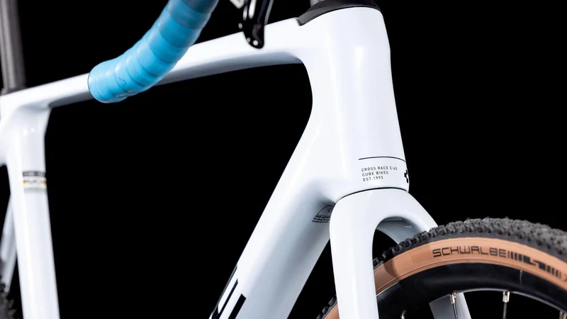 CUBE Cross Race C:62 Race polarwhite´n´blue