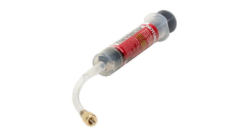 Stan's NoTubes Injector