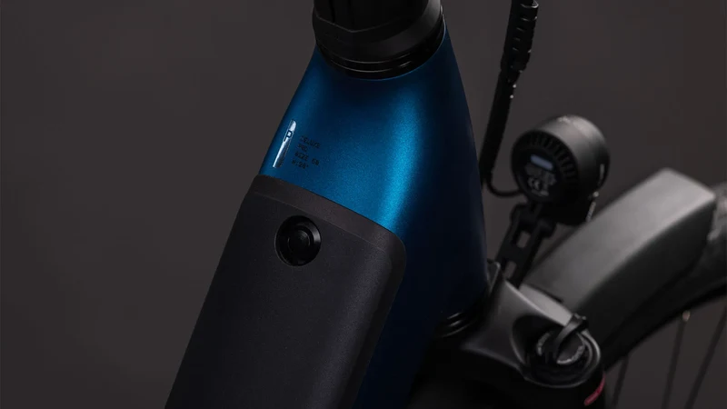 Cube Supreme Hybrid Deluxe Pro 600 electricblue´n´chrome Tiefeinsteiger 2026