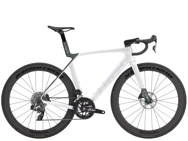Trek Madone SL 6 AXS Gen 8 Crystal White/Smoke 2026