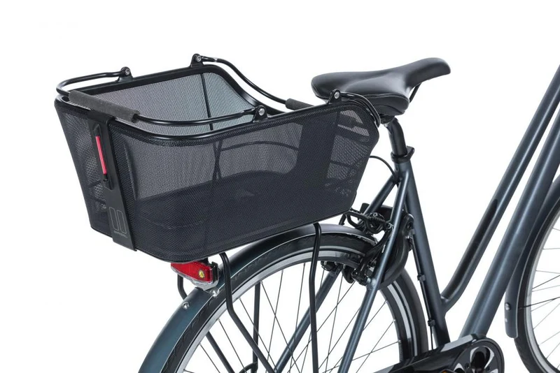 Basil Cento Tech Fiber Nordlicht Hinterradkorb - 21 Liter Textonile/Alu - inkl. MIK 2.0 Adapter & LED-Rücklicht (ohne Batterie) - Adapter - Fahrradkorb