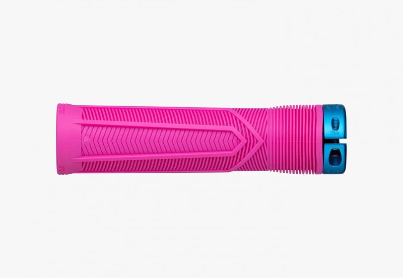 Race Face Chester Lock-On Griff 136/34mm magenta/turquoise - sicherer Halt in moderner Ausführung