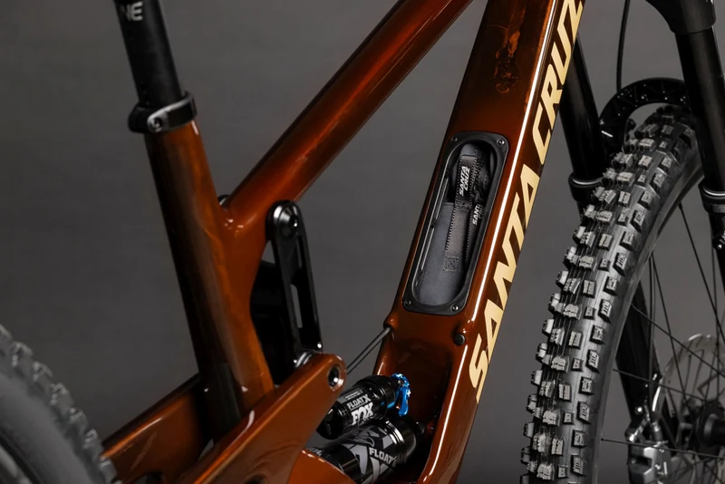 Santa Cruz Bronson 5 C R MX Trans Root Beer